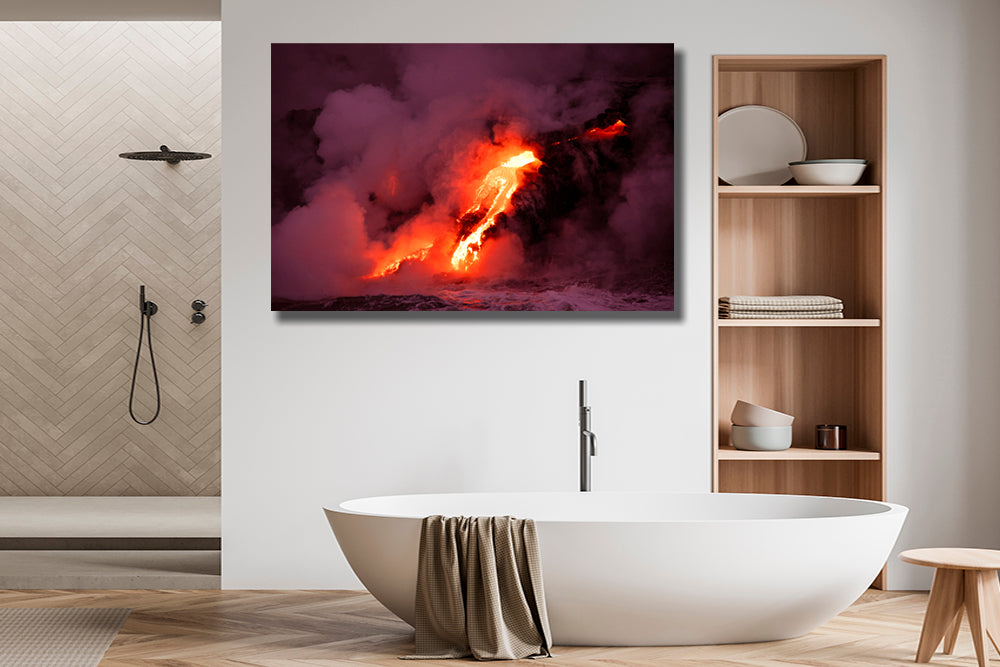 
                  
                    Powerful Hawaii lava photography bathroom
                  
                